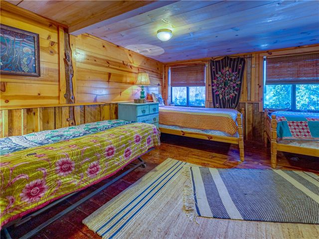 2306 NC Road 8050, Jasper, AR 72641