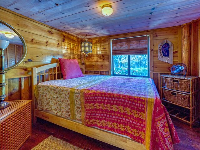 2306 NC Road 8050, Jasper, AR 72641