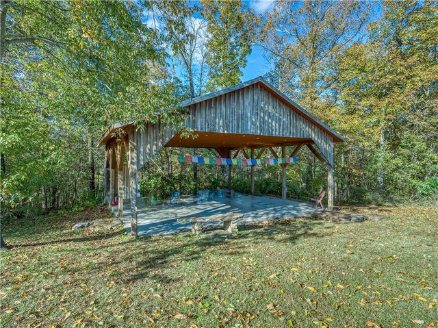 2306 NC Road 8050, Jasper, AR 72641