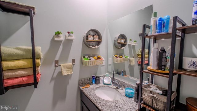 122 CLERKENWELL DR, Stephens City, VA 22655