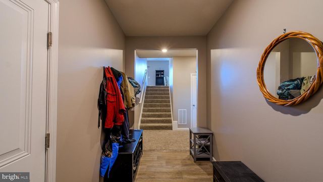 122 CLERKENWELL DR, Stephens City, VA 22655