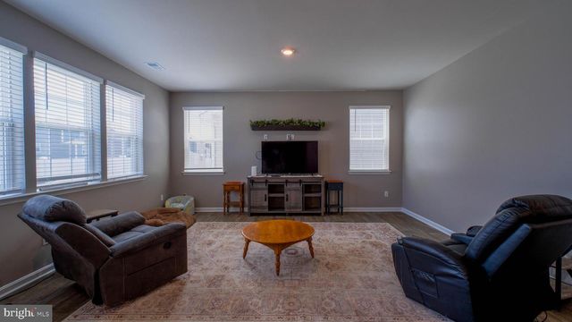122 CLERKENWELL DR, Stephens City, VA 22655