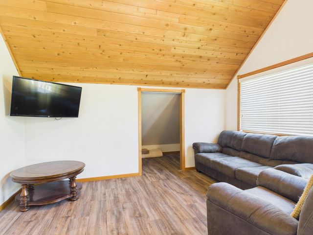 201 Birch Drive N, Lake Twp, MN 56763