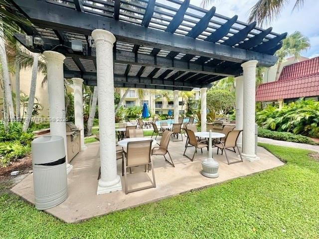 9301 SW 92nd Avenue A407, Miami, FL 33176