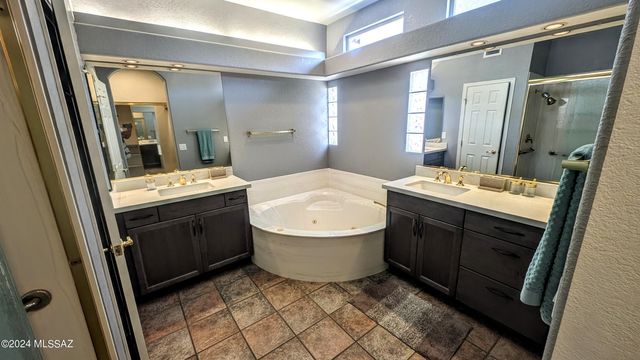 38162 S Desert Bluff Drive, Tucson, AZ 85739