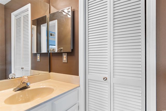 4601 Greenbriar Dr Unit 406, Little River, SC 29566