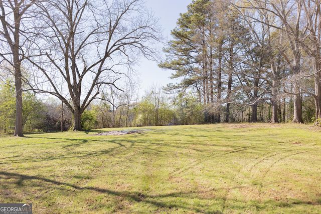 98 Hearn Road, Lagrange, GA 30240