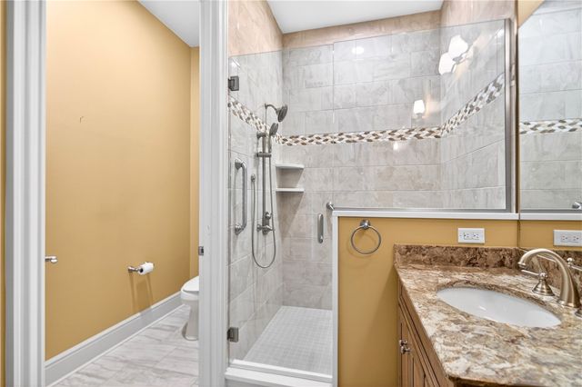 202 Indian Ridge Ln, North Strabane, PA 15317