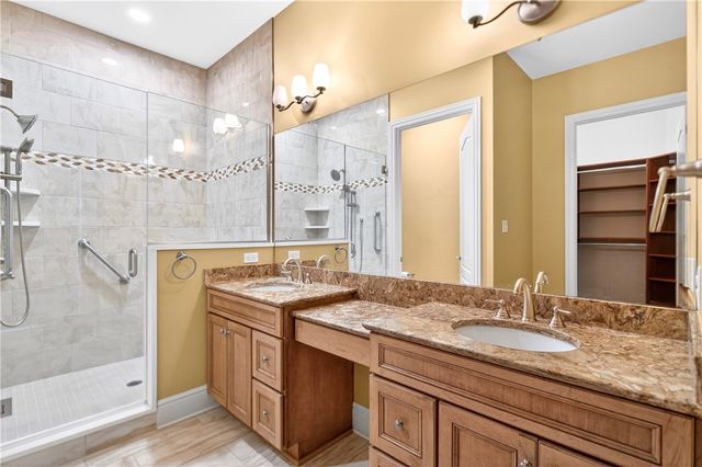 202 Indian Ridge Ln, North Strabane, PA 15317