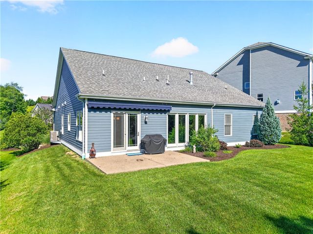 202 Indian Ridge Ln, North Strabane, PA 15317