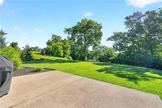 202 Indian Ridge Ln, North Strabane, PA 15317