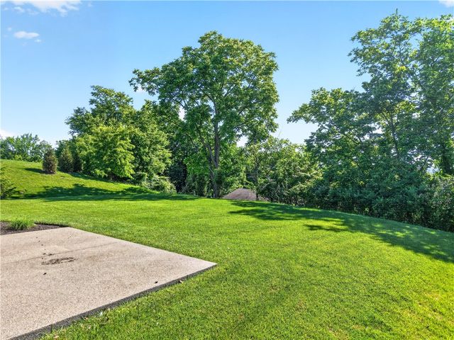 202 Indian Ridge Ln, North Strabane, PA 15317