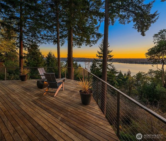 7515 SE 76th Street, Seattle, WA 98040