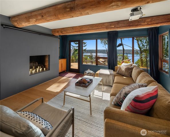 7515 SE 76th Street, Seattle, WA 98040