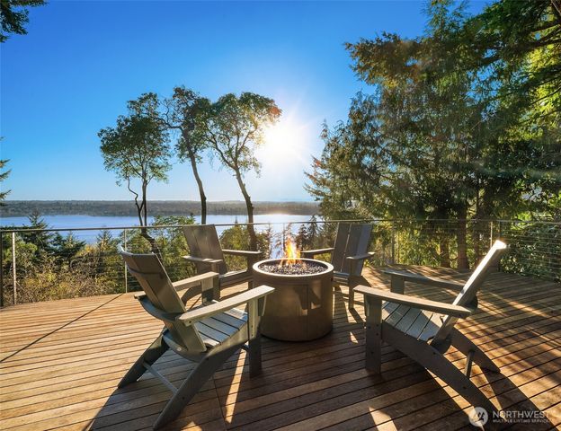 7515 SE 76th Street, Seattle, WA 98040