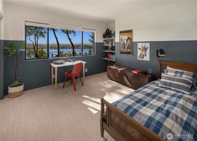 7515 SE 76th Street, Seattle, WA 98040