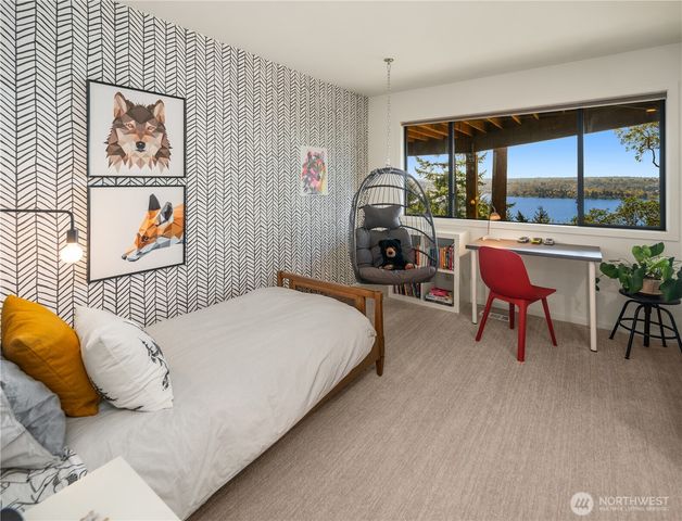 7515 SE 76th Street, Seattle, WA 98040