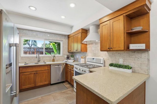 1358 Charmwood Square, San Jose, CA 95117