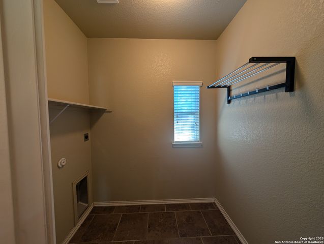 1326 Crow CT, San Antonio, TX 78245