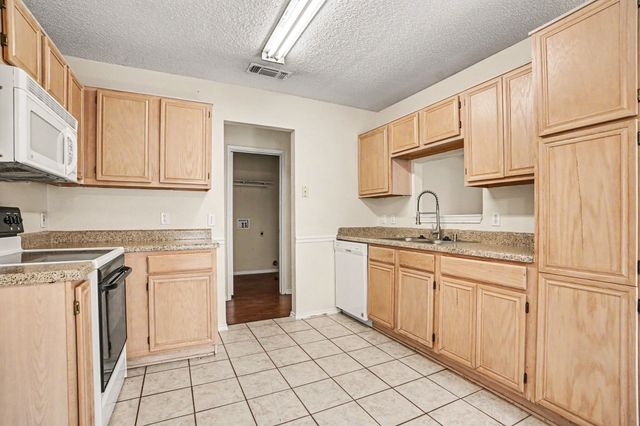 4216 Fernleaf Drive, Fort Worth, TX 76137