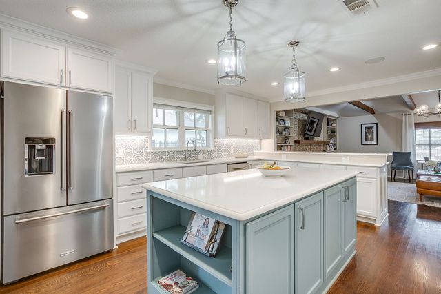 3928 Stonehenge Road, Fort Worth, TX 76109