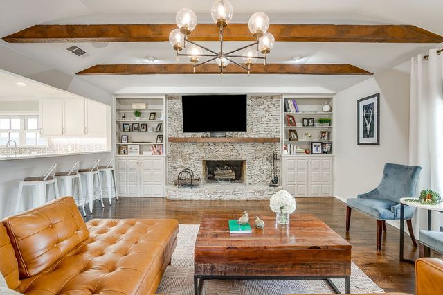 3928 Stonehenge Road, Fort Worth, TX 76109