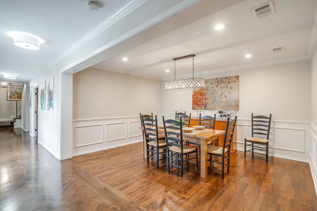 3928 Stonehenge Road, Fort Worth, TX 76109