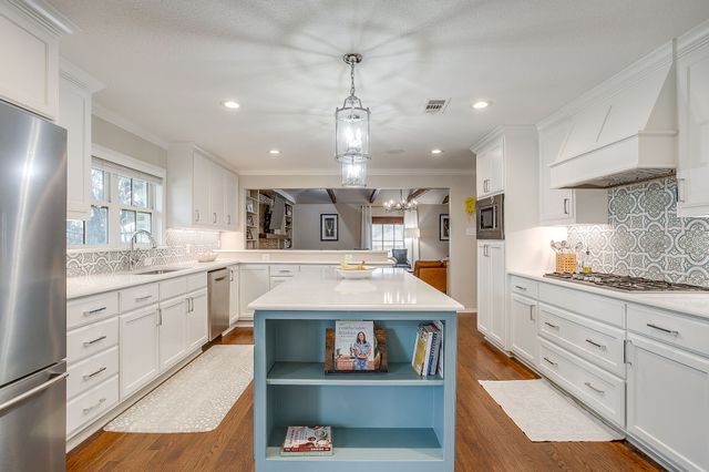 3928 Stonehenge Road, Fort Worth, TX 76109