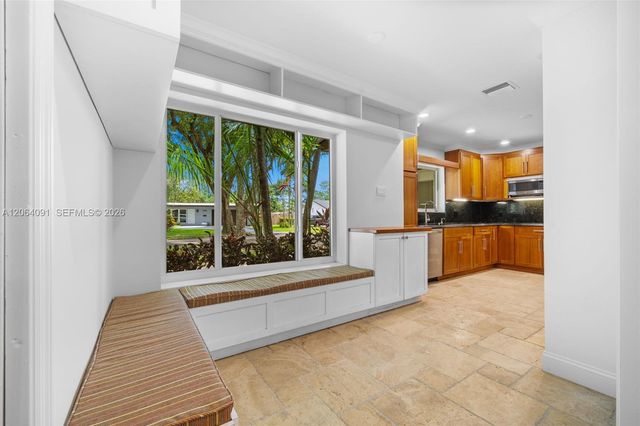 6200 Pine Ter, Plantation, FL 33317