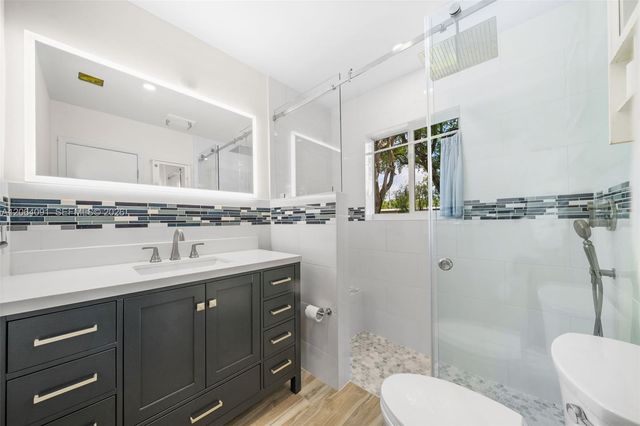 6200 Pine Ter, Plantation, FL 33317