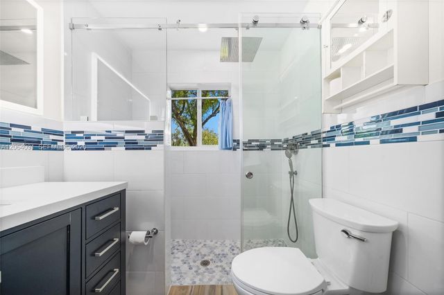 6200 Pine Ter, Plantation, FL 33317