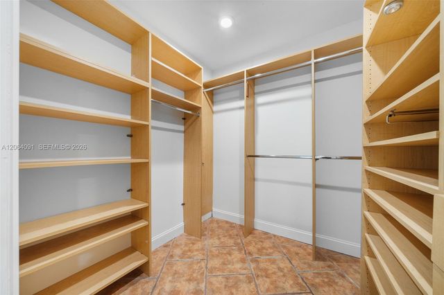 6200 Pine Ter, Plantation, FL 33317