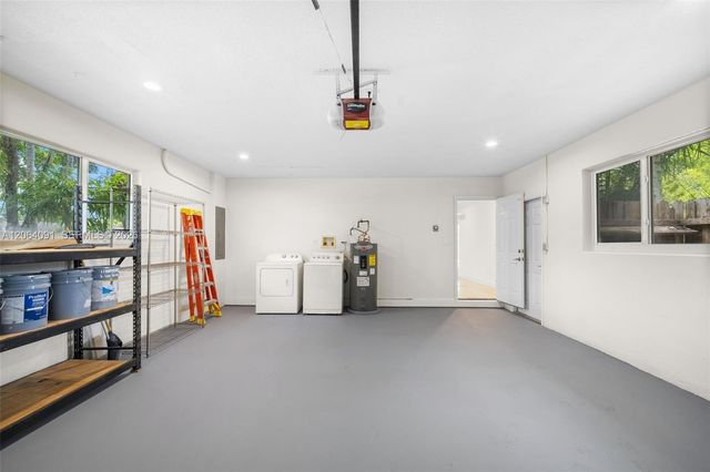 6200 Pine Ter, Plantation, FL 33317