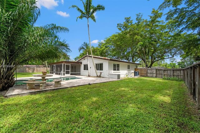 6200 Pine Ter, Plantation, FL 33317