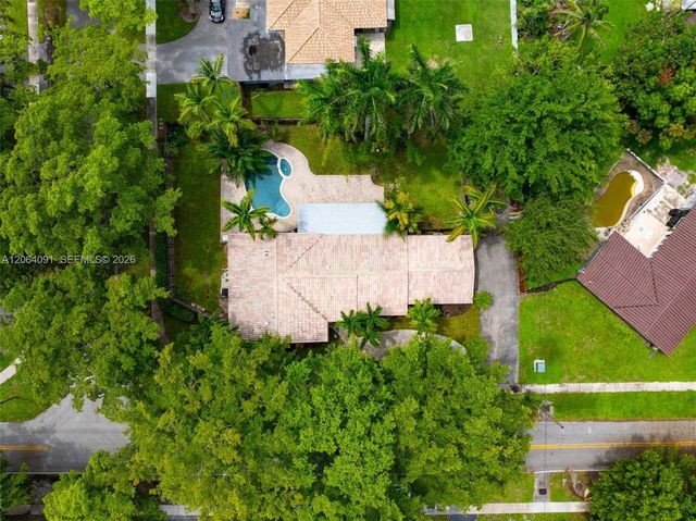 6200 Pine Ter, Plantation, FL 33317