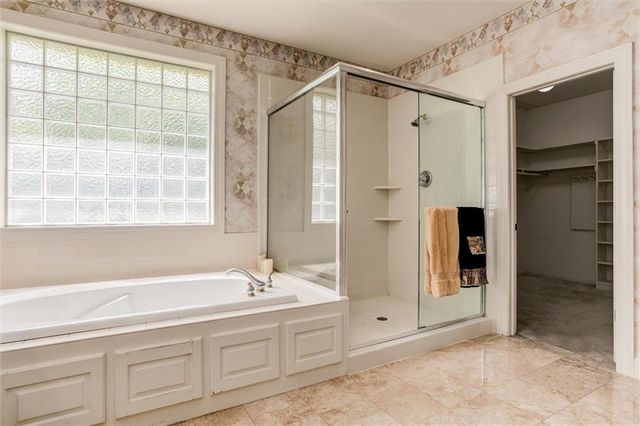 9118 Walmer Street, Overland Park, KS 66212
