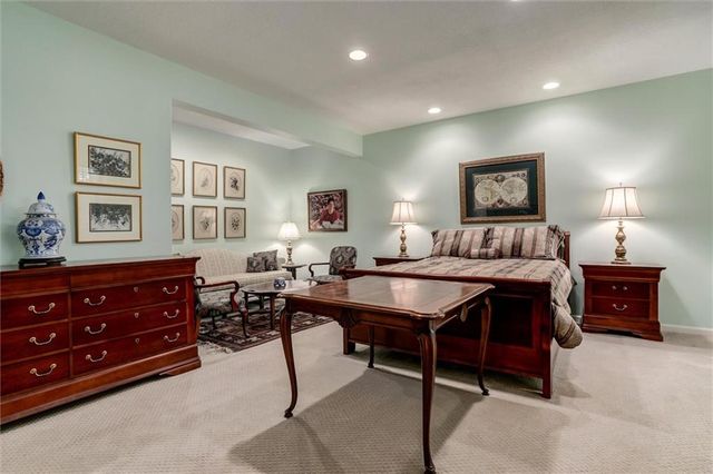9118 Walmer Street, Overland Park, KS 66212