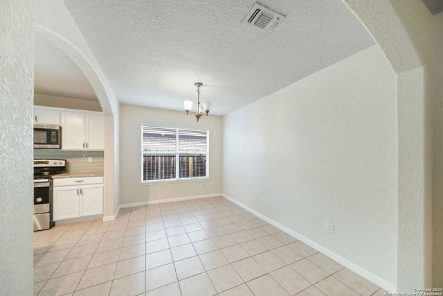 8230 GRISSOM CIR, San Antonio, TX 78251