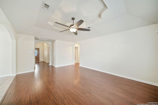 8230 GRISSOM CIR, San Antonio, TX 78251