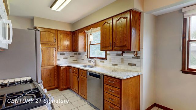 3400 Bramble Drive, Saginaw, MI 48603