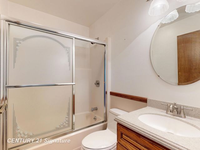 3400 Bramble Drive, Saginaw, MI 48603