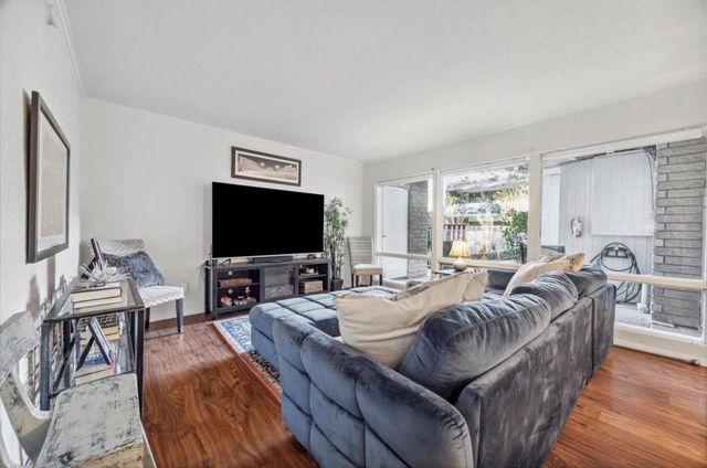 3271 Sul Ross Street 11, Houston, TX 77098