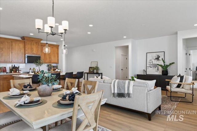 1982 W Declan Ct, Kuna, ID 83634