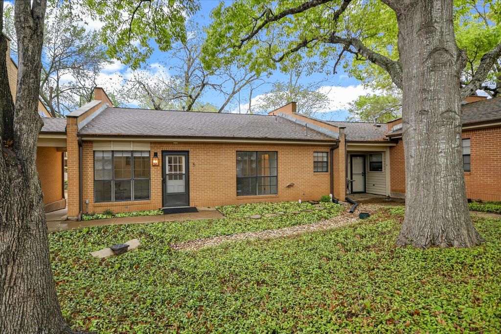 2301 Lawnmont Ave 5, Austin, TX 78756