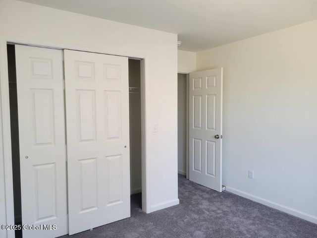 933 Ridgeview Circle, Castleton-on-hudson, NY 12033