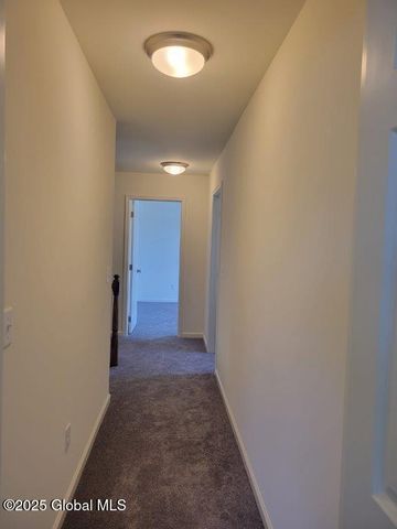 933 Ridgeview Circle, Castleton-on-hudson, NY 12033