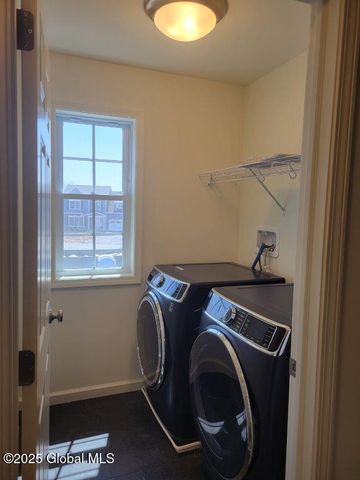 933 Ridgeview Circle, Castleton-on-hudson, NY 12033