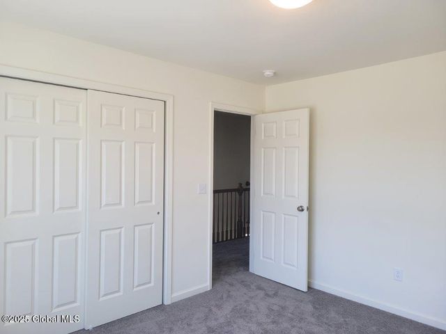 933 Ridgeview Circle, Castleton-on-hudson, NY 12033