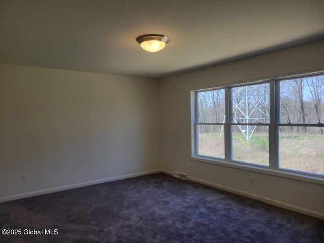 933 Ridgeview Circle, Castleton-on-hudson, NY 12033