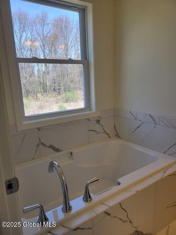 933 Ridgeview Circle, Castleton-on-hudson, NY 12033